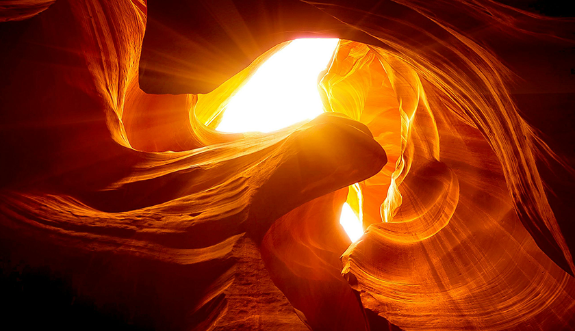 爱游戏体育平台官网制药盛装参展2024西鼎会，共绘健康产业新蓝图！